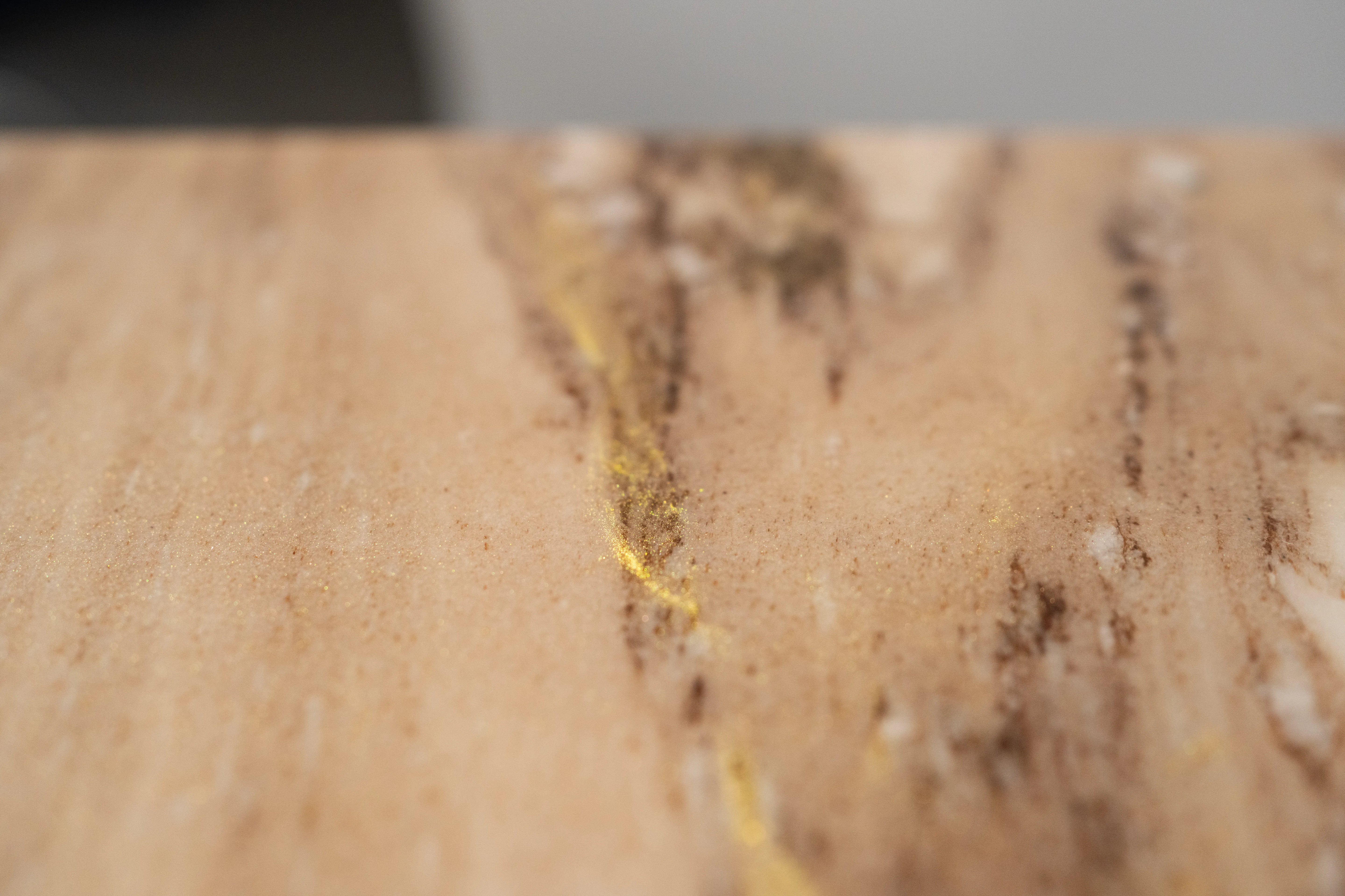 Platinum Sand with Auro