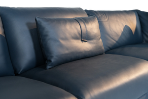 Kendall Lounge